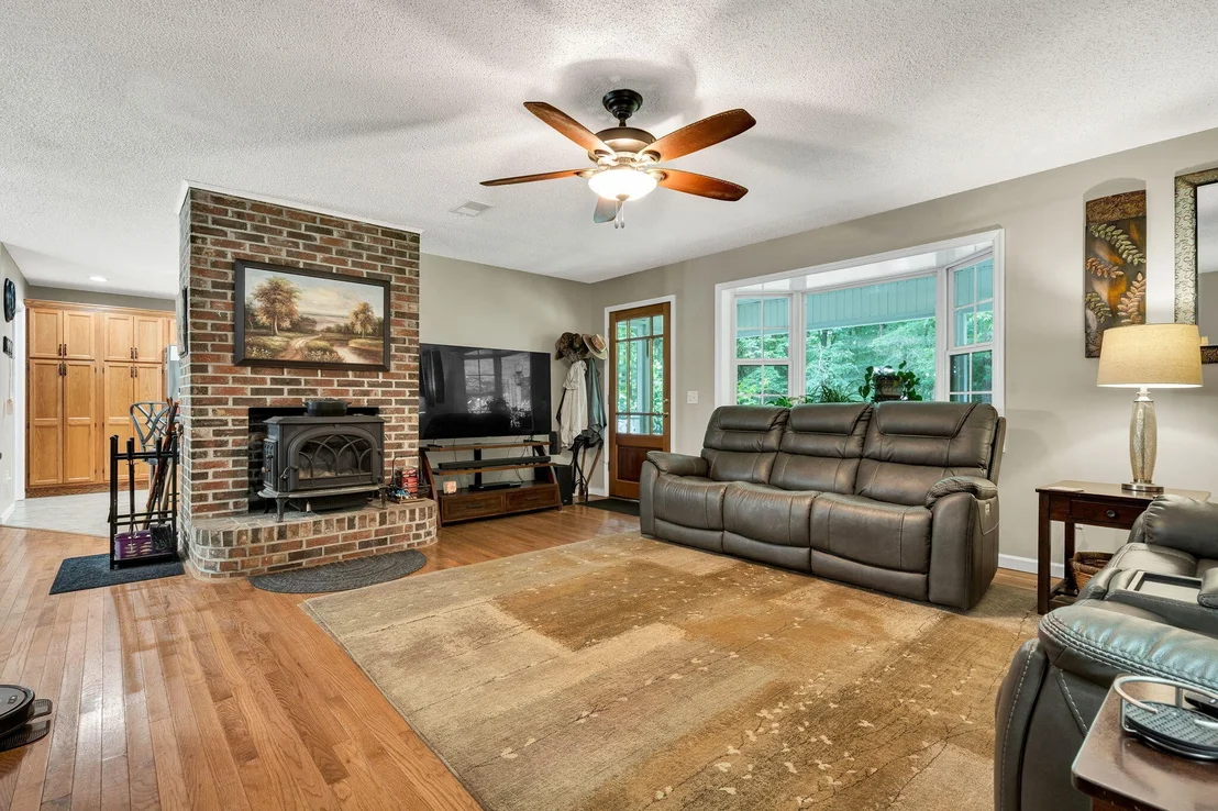 Photo of 718 Dewind Drive