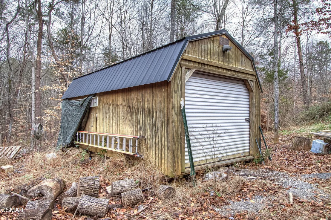Photo of 3875 Poplar Lane