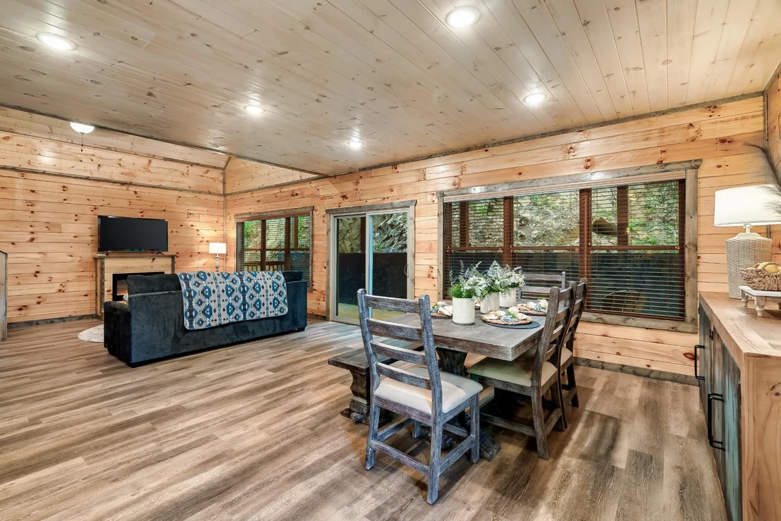 Photo of 1646 Eagle Springs Road