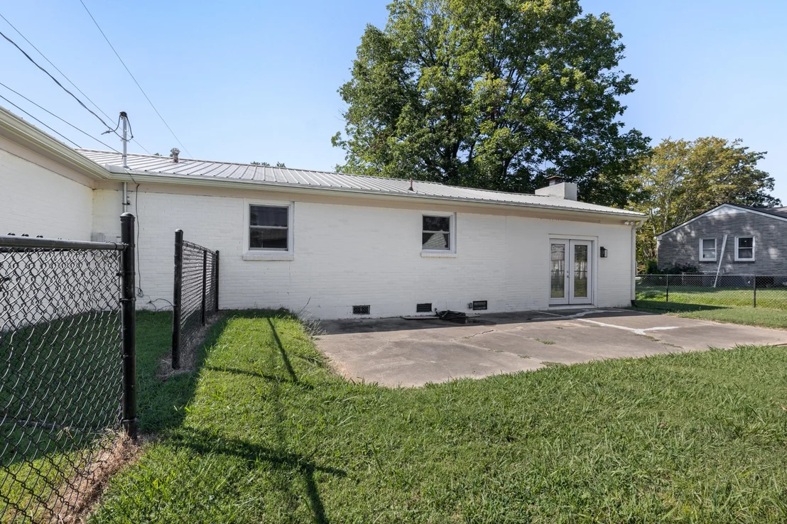 Photo of 2706 Driftwood Dr