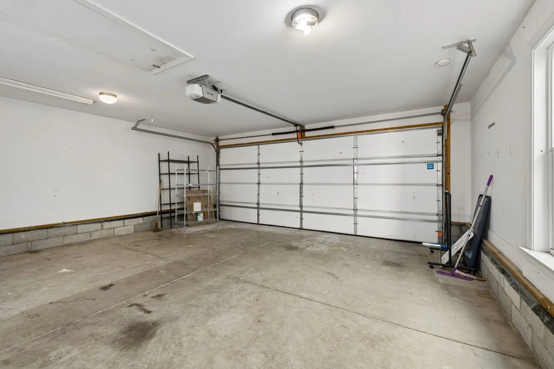 Photo of 126 Jasper Ave
