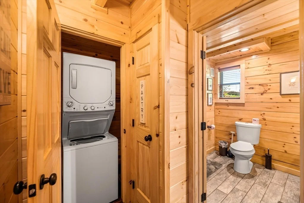Photo of 220 Alpine Mountain Way