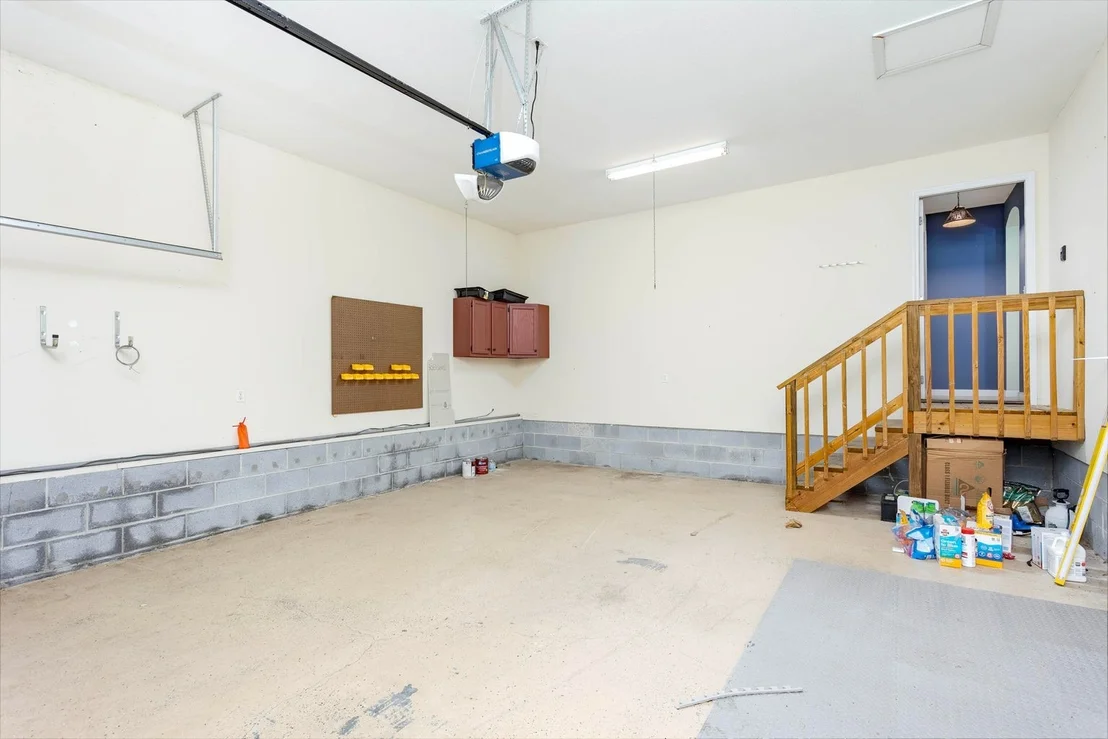 Photo of 166 Belle Cir