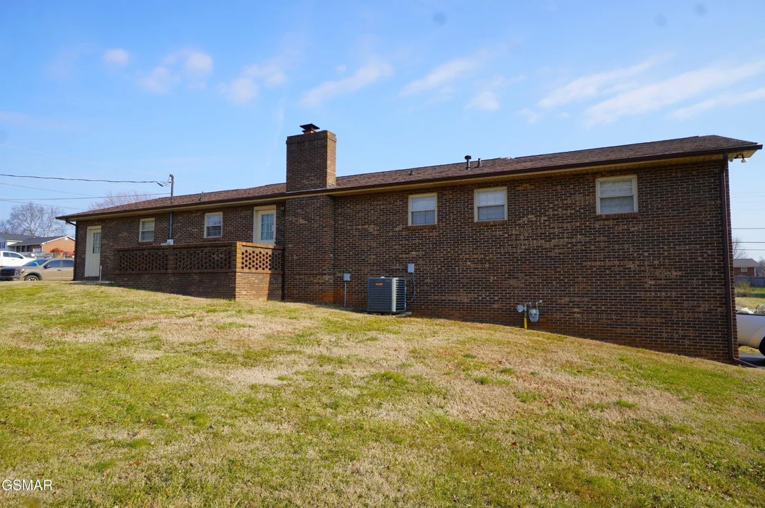 Photo of 483 Shaver Drive