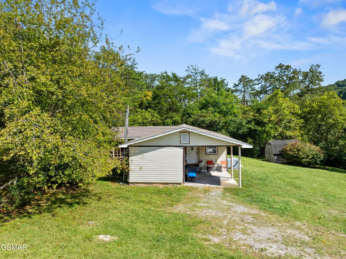 Photo of 3129 Glenn Huskey Road