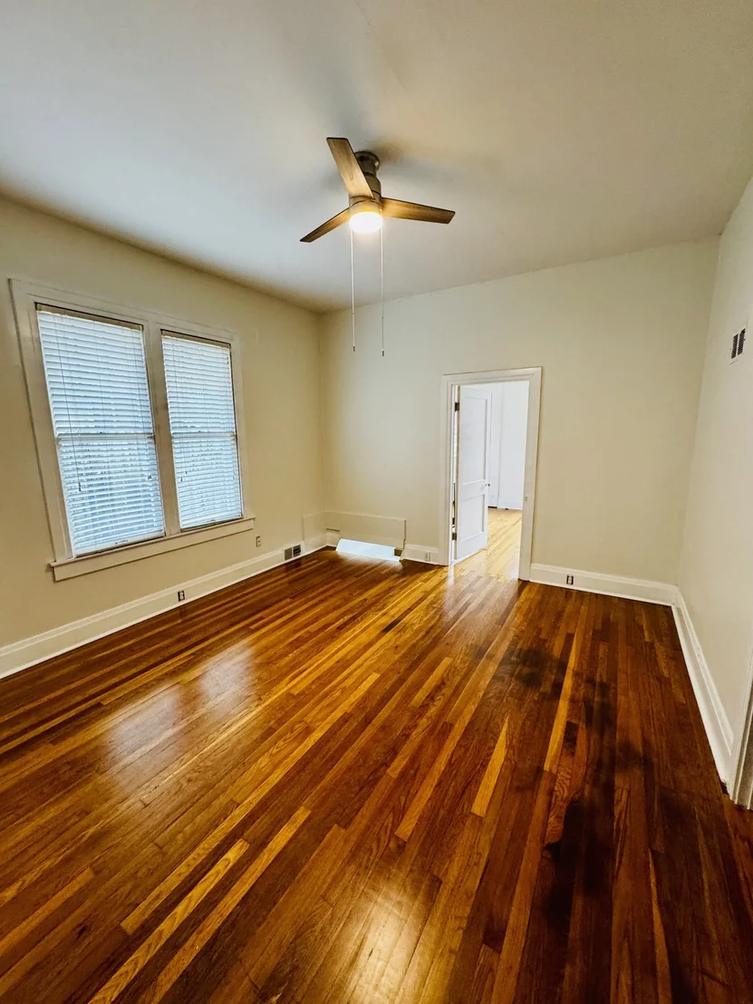 Photo of 321 Walnut St
