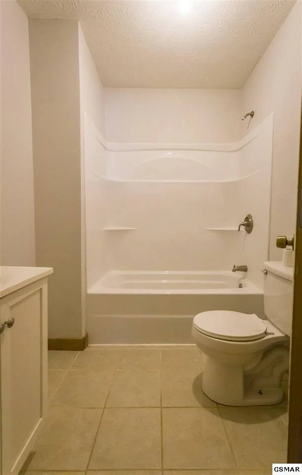 Photo of 2460 Amanda Lane