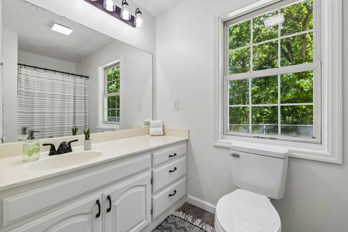 Photo of 619 Longbranch Rd