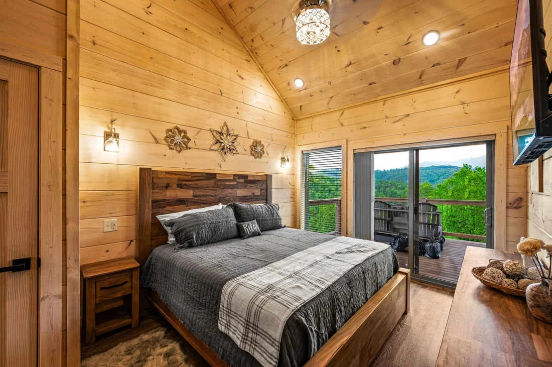 Photo of 1237 Hemlock Drive