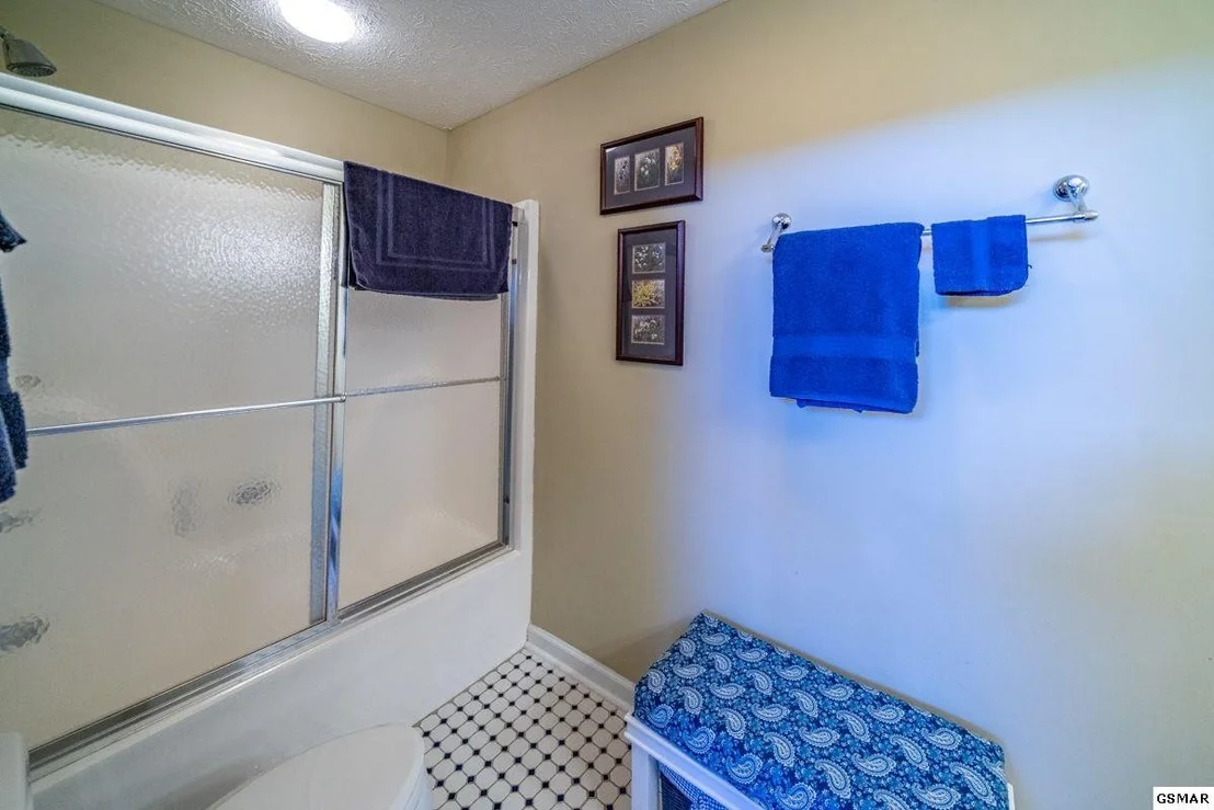 Photo of 1119 Gordon Way