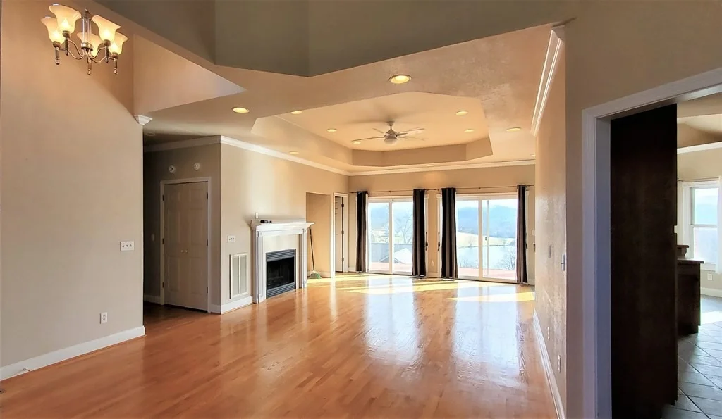 Photo of 1021 Eagle View Drive