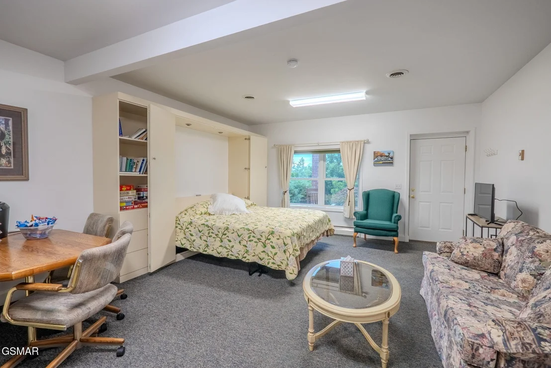 Photo of 1110 Hide Away Lane
