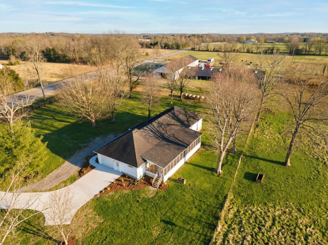 Photo of 4785 Highway 41A N