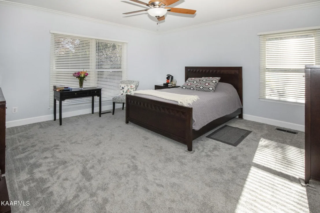 Photo of 845 Bennett Place