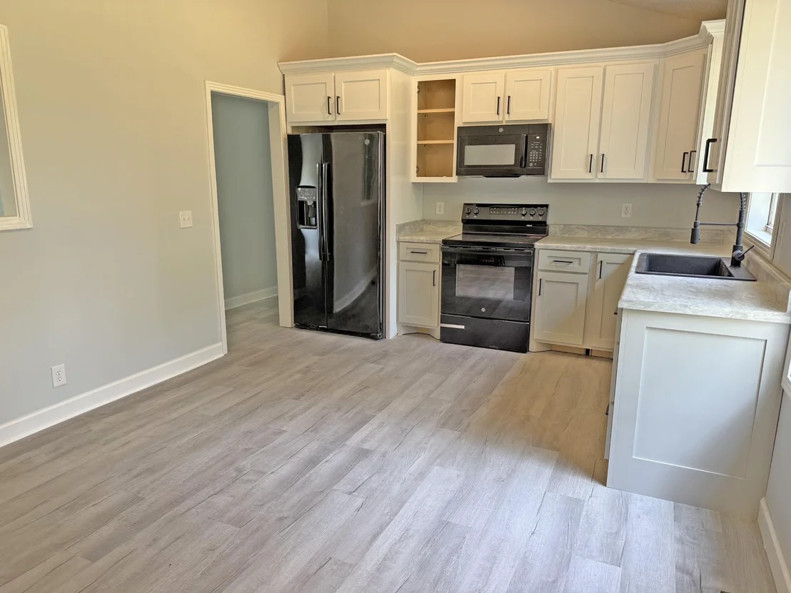 Photo of 270 MADDOX LOOP