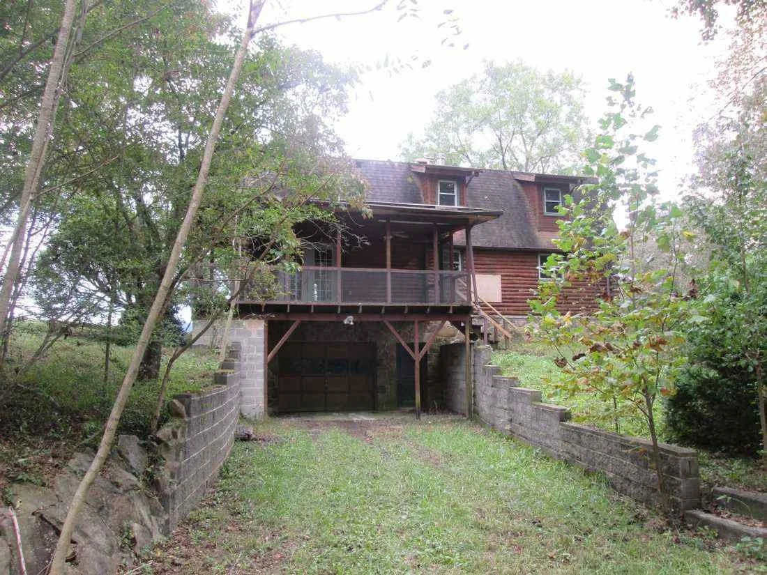Photo of 914 Cliffside Road