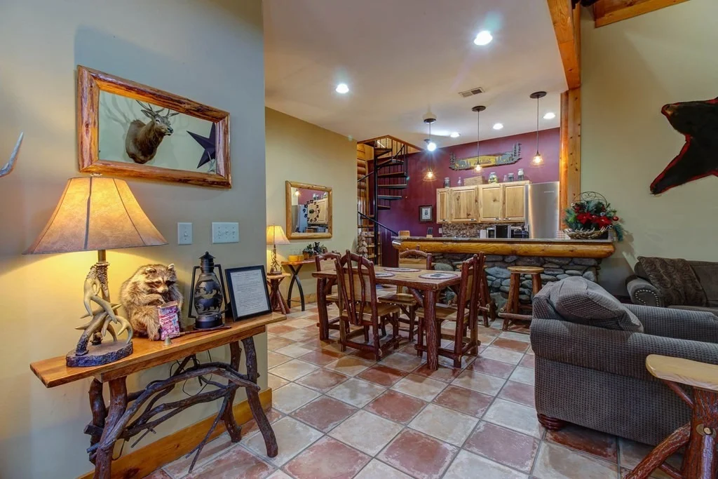 Photo of 305 Big Bear Way