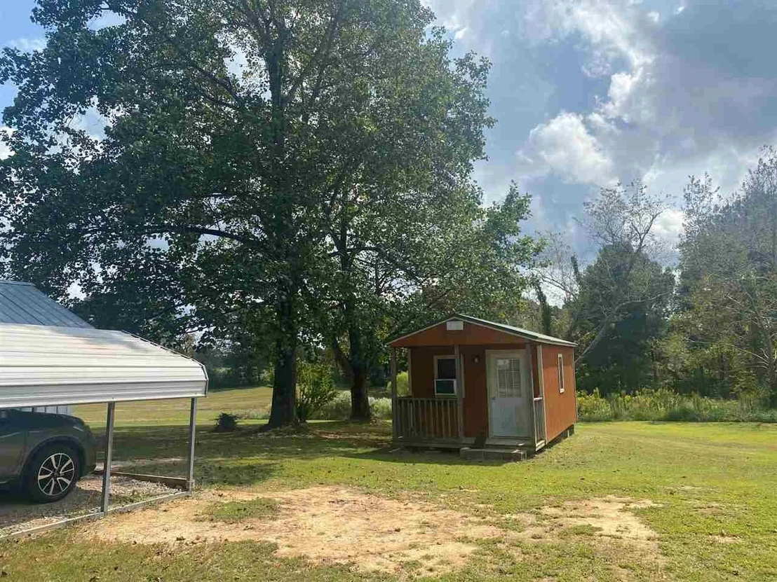 Photo of 185 QUALLS RD