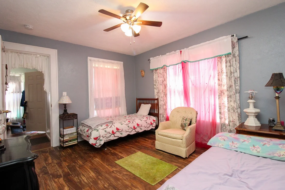Photo of 79 Hillcrest Circle Dr