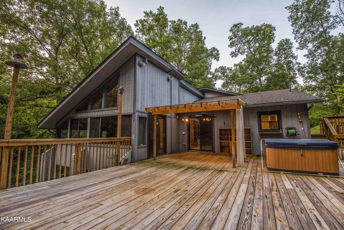 Photo of 333 Enchanted Forest Lane
