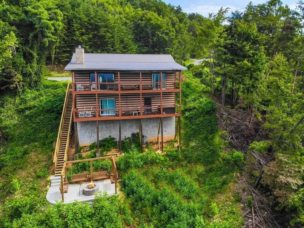 Photo of 2037 McCarter Drive