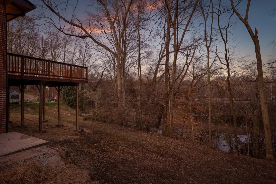 Photo of 142 Douglas Drive