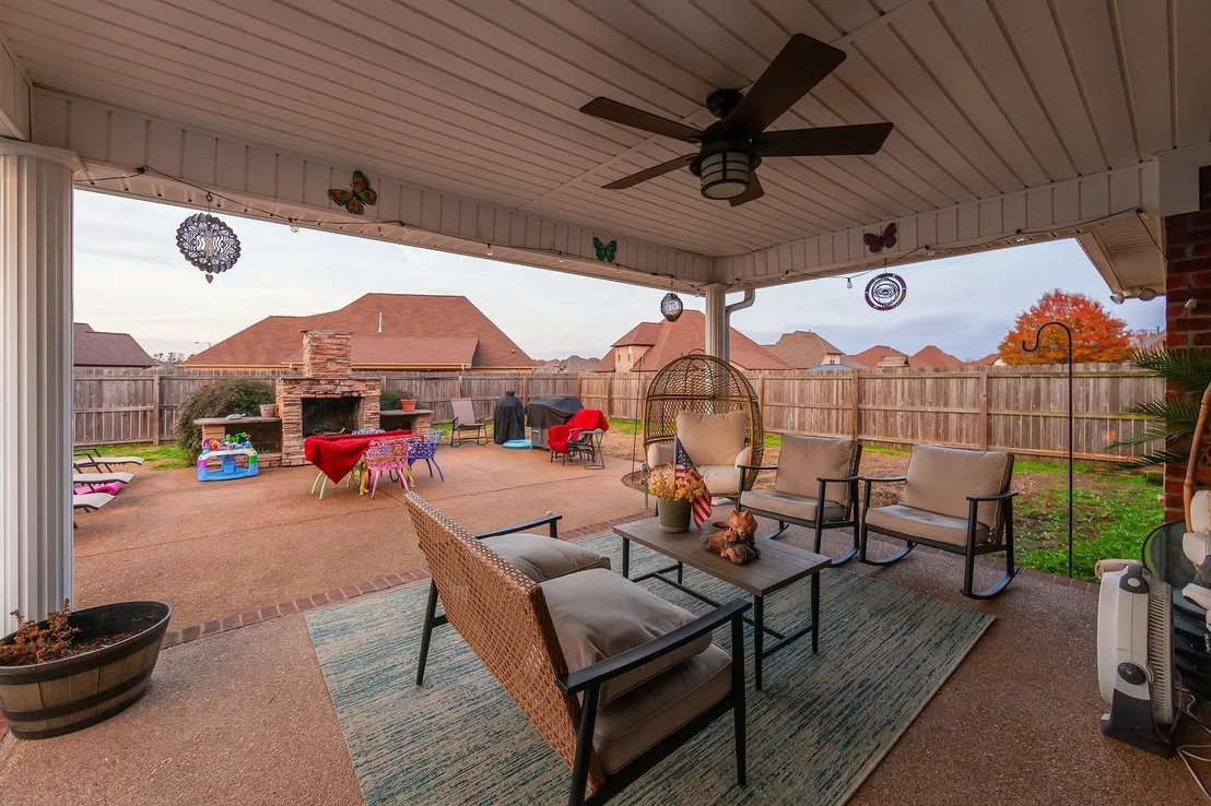 Photo of 315 SHORT LEAF DR