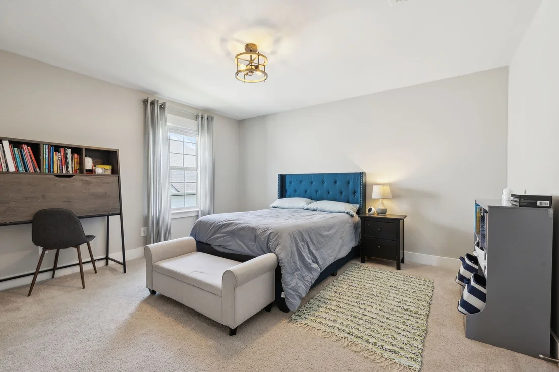 Photo of 7025 Headwaters Dr