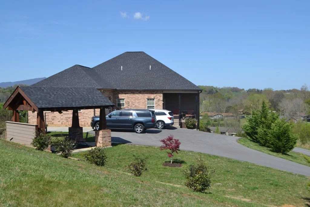 Photo of 1160 Denton Road