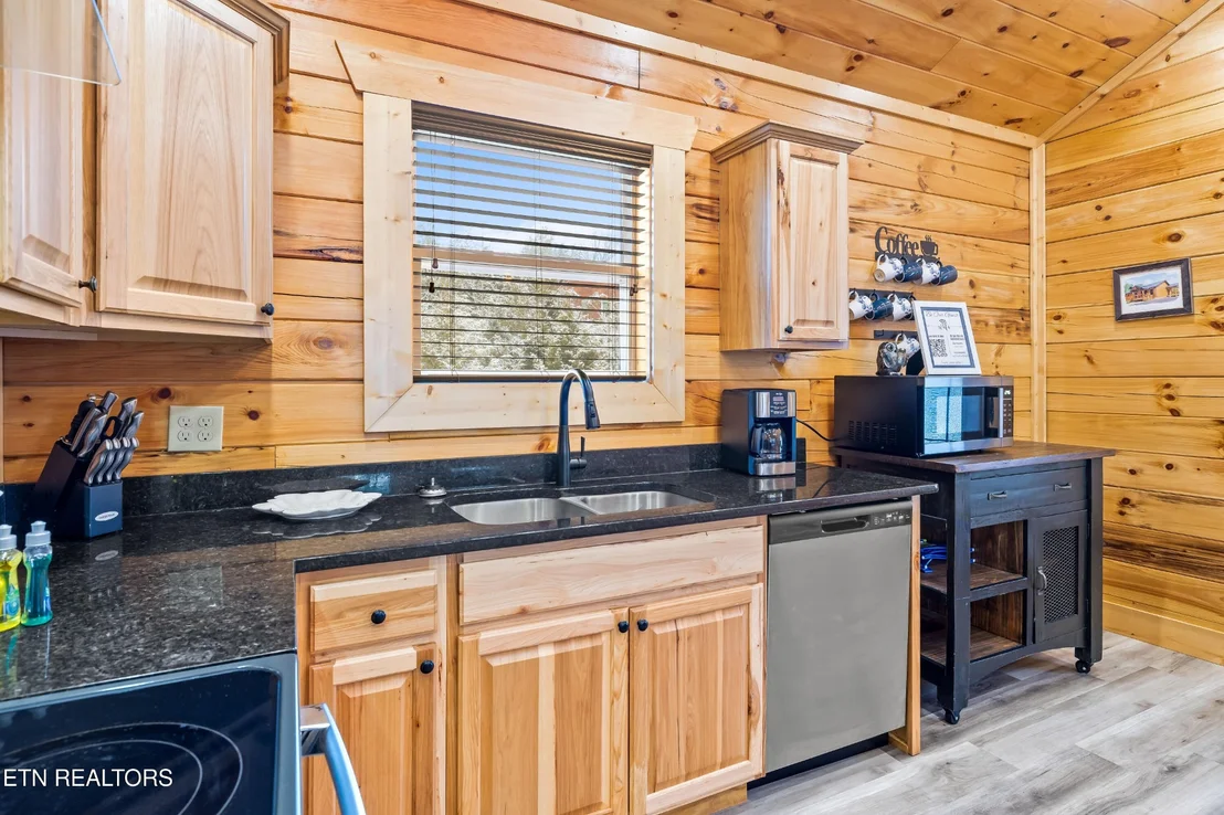 Photo of 1069 Timberlake Circle