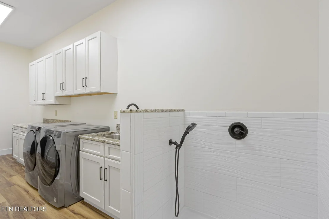 Photo of 1005 Enchanted Drive
