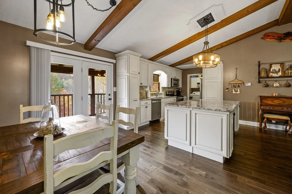 Photo of 3833 Saddle Brook Way