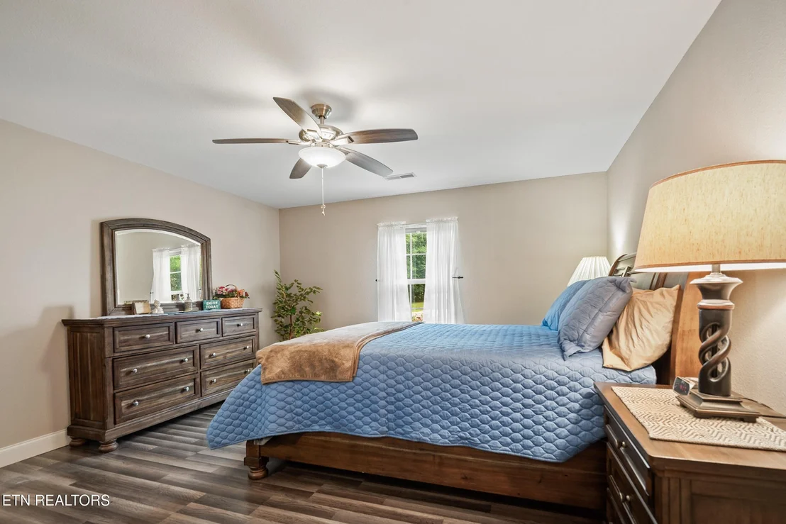 Photo of 534 SHELLBARK Rd