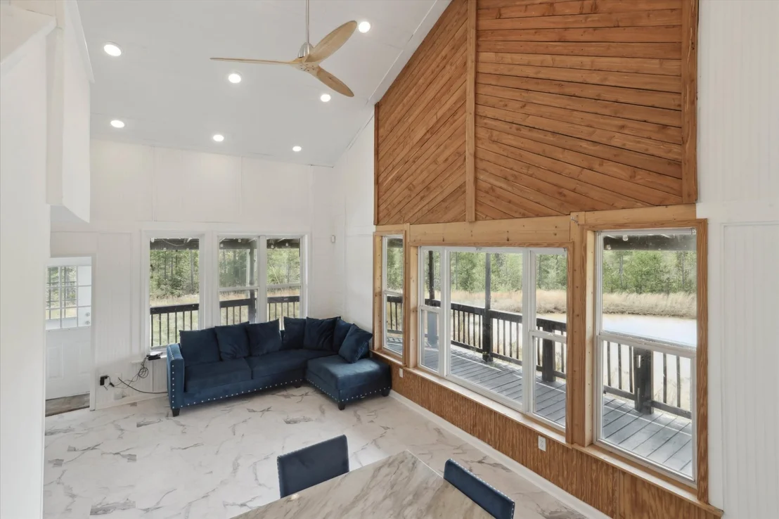 Photo of 320 Stewart Rd