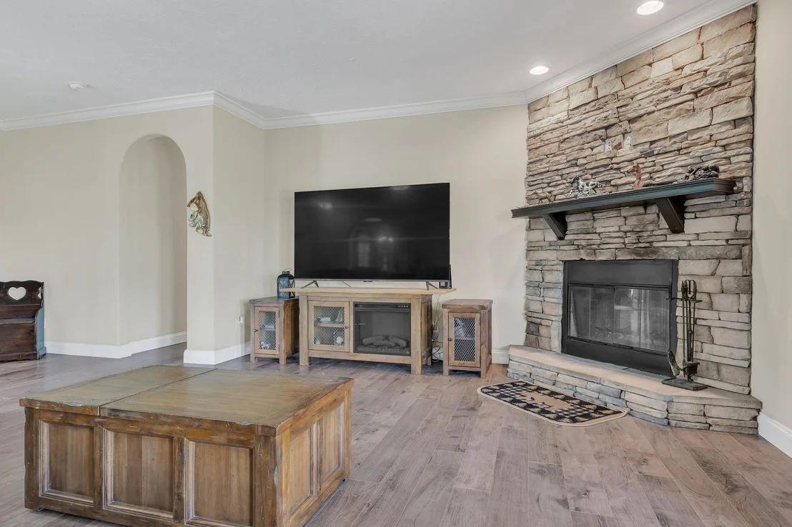 Photo of 520 Young Rd