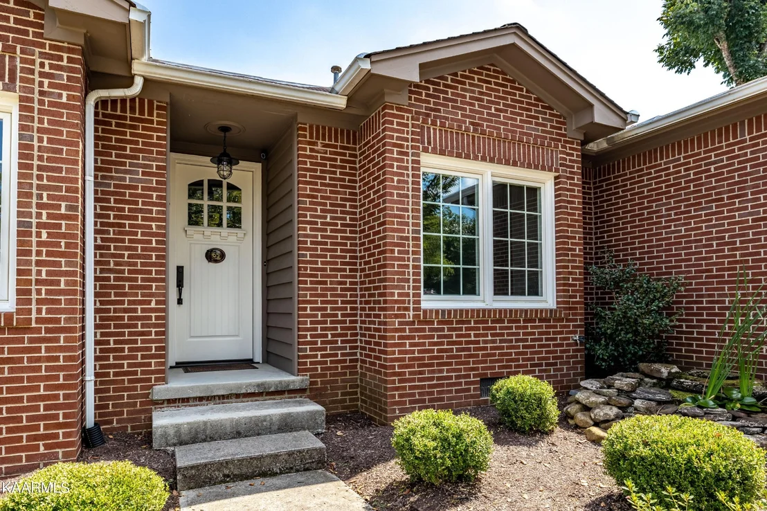 Photo of 65 Riverview Drive