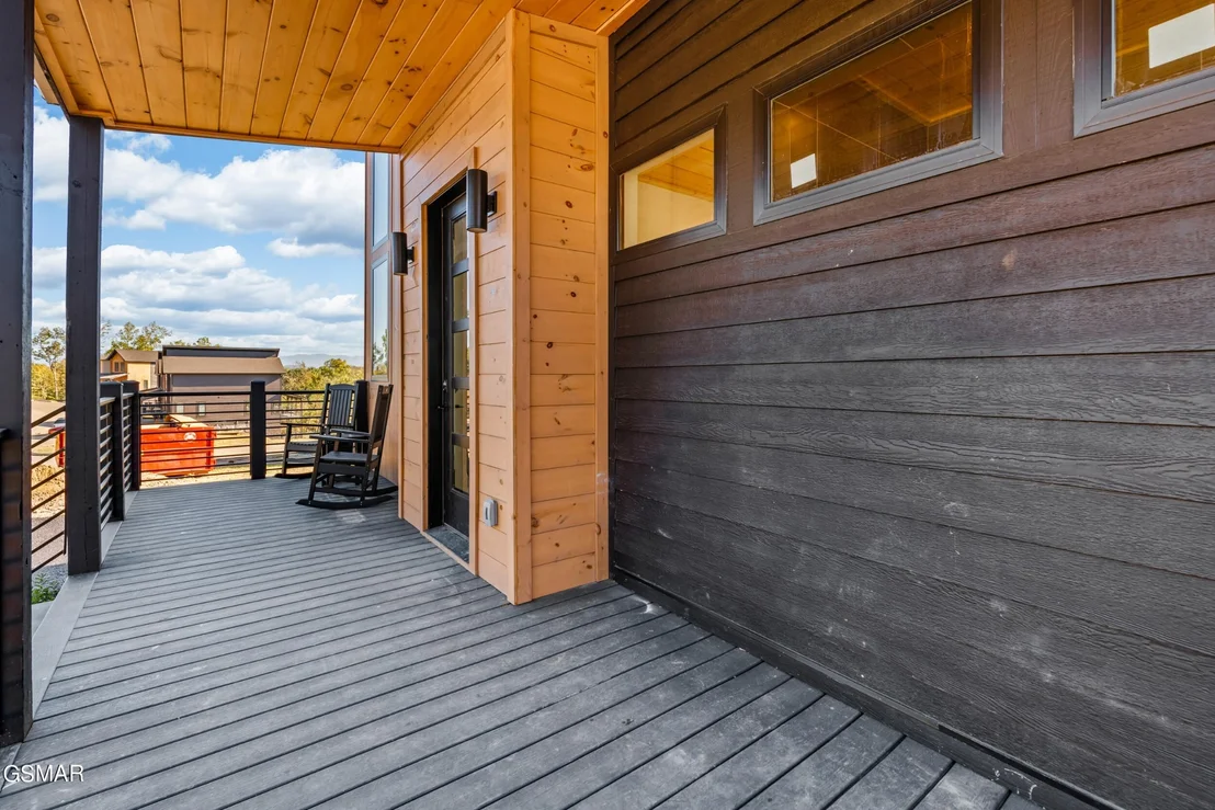 Photo of 405 Compass Point Way
