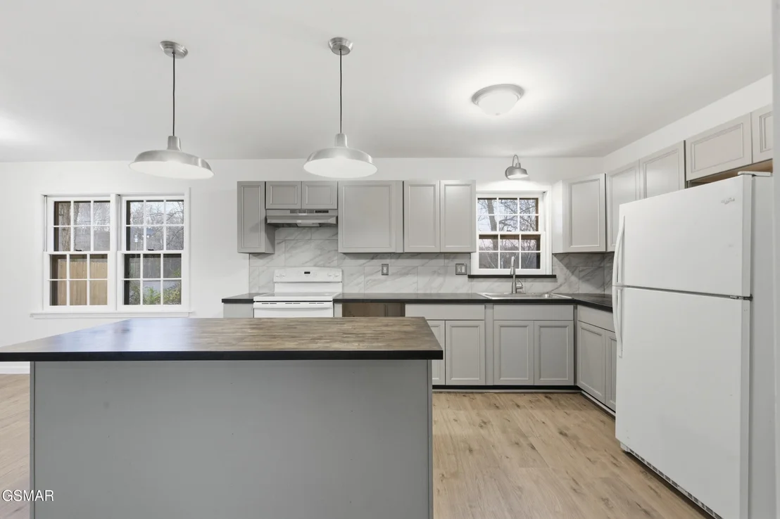 Photo of 1024 Tramel Road