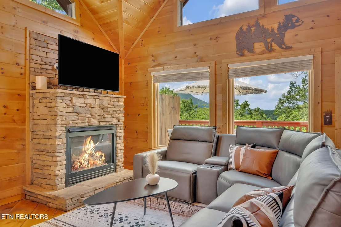 Photo of 2868 Pine Haven Drive