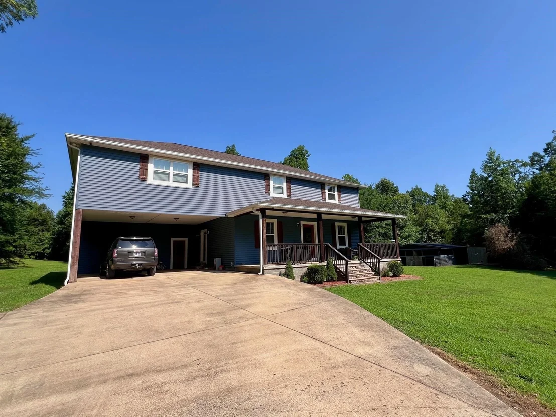 Photo of 865 SYLVAN DR