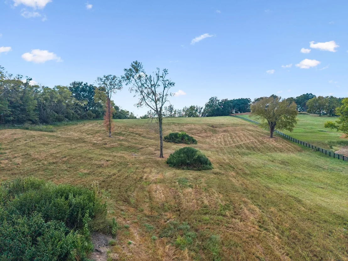 Photo of 1025 Tulloss Rd