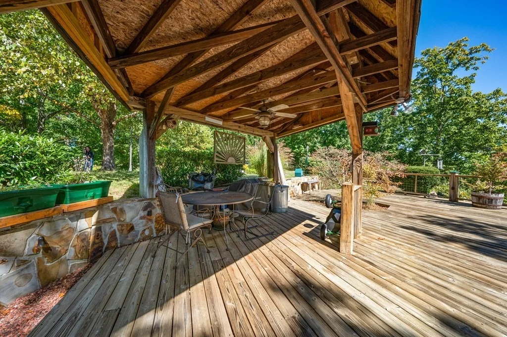 Photo of 2910 Mockingbird Way