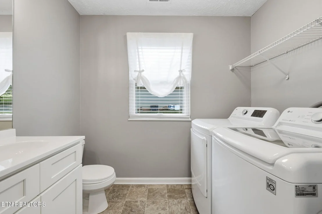 Photo of 5516 W Emory Rd