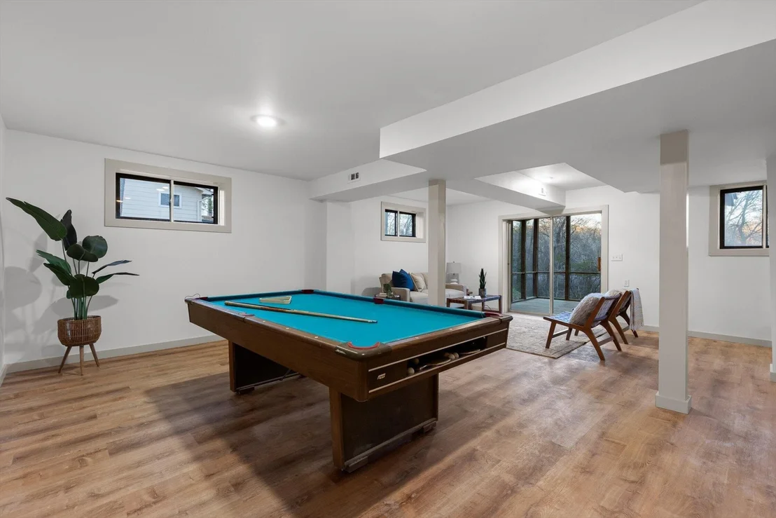 Photo of 142 Douglas Drive