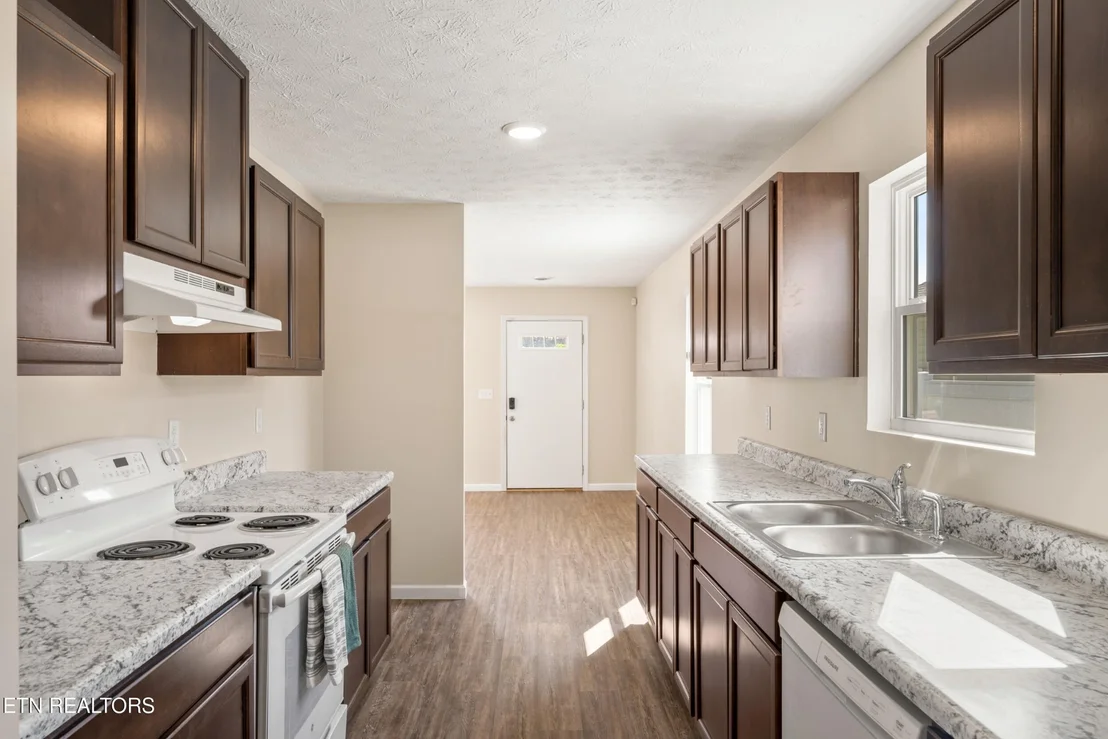 Photo of 234 Sapling Lane