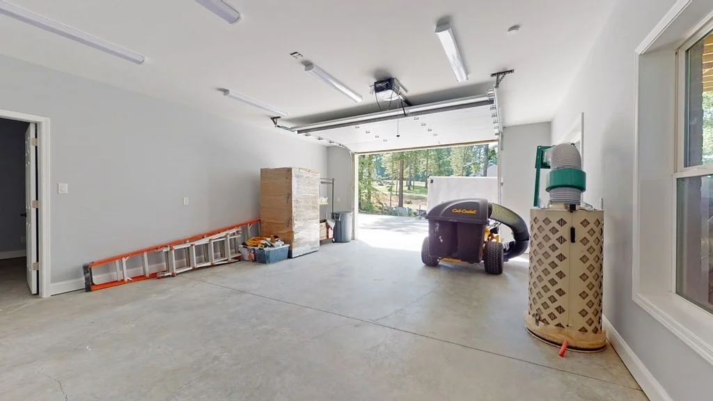 Photo of 250 Blount Circle