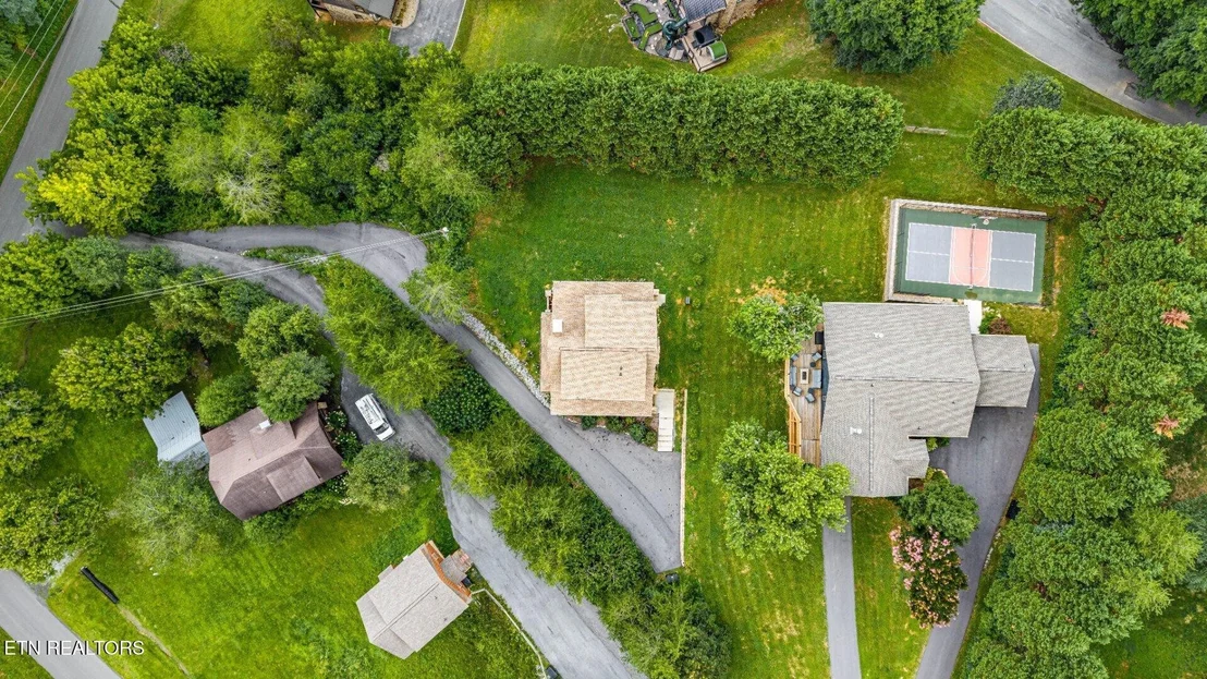 Photo of 615 Rainbow Rd