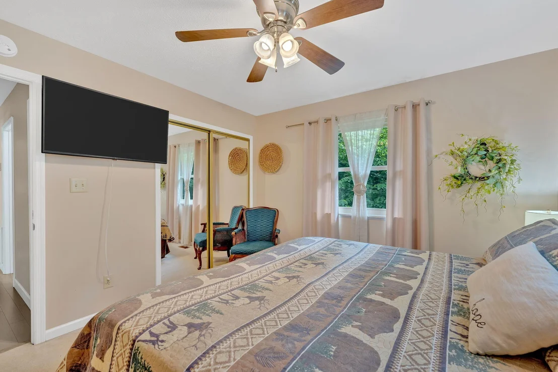 Photo of 930 Hideaway Hills Cir