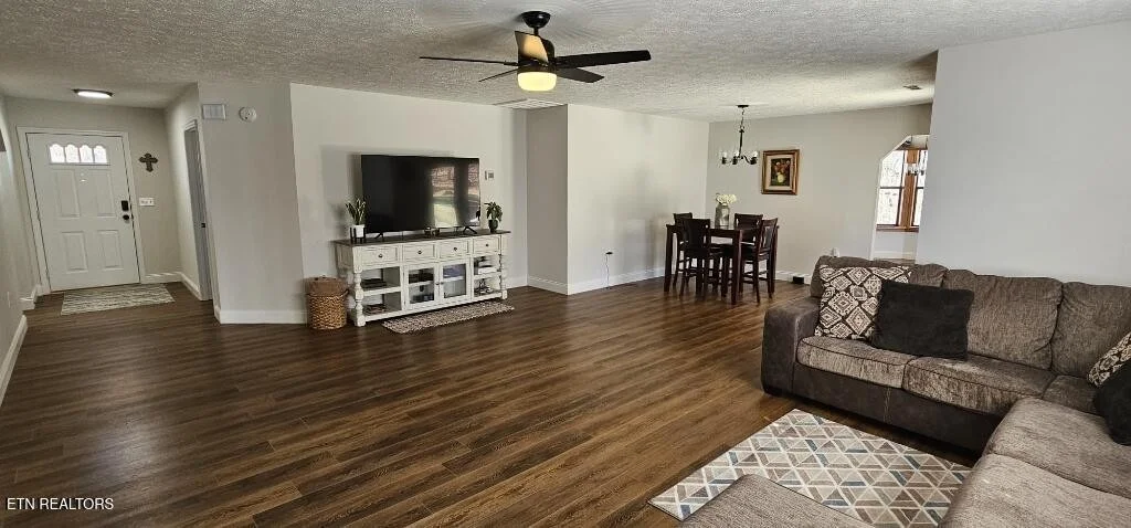 Photo of 852 Eagle View Drive