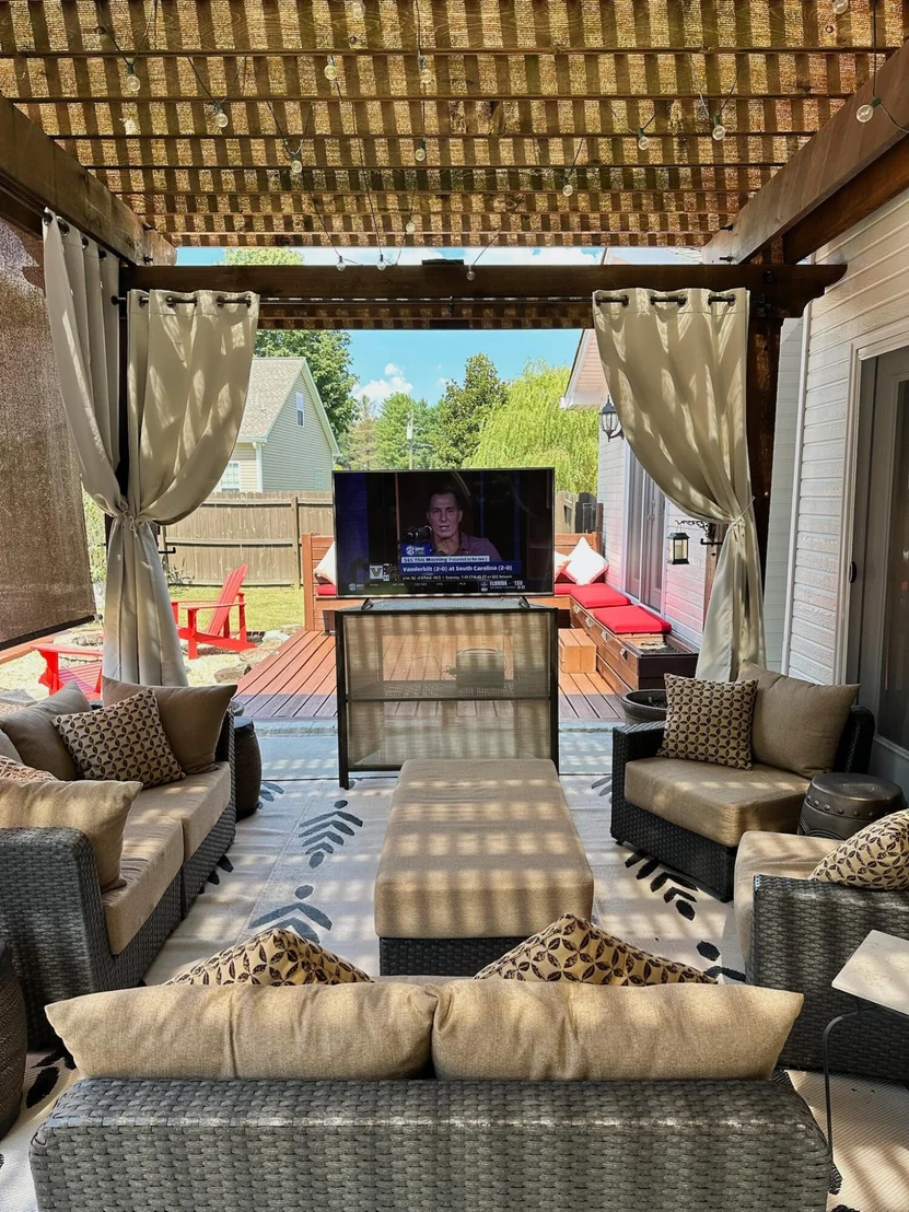 Photo of 801 Thomas Avenue